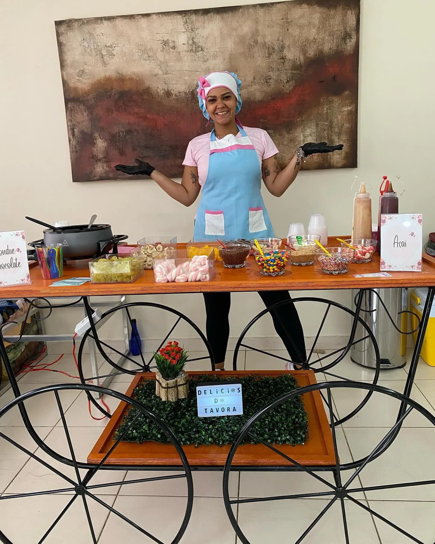 Combo de estações doces com fondue e açaí.